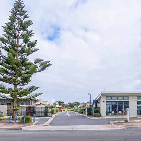 Villas On The Bay Kingscote Exterior photo