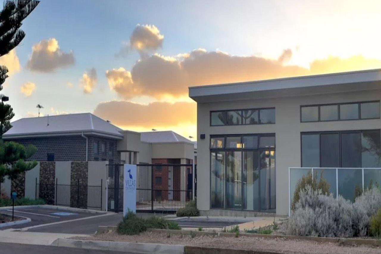 Villas On The Bay Kingscote Exterior photo