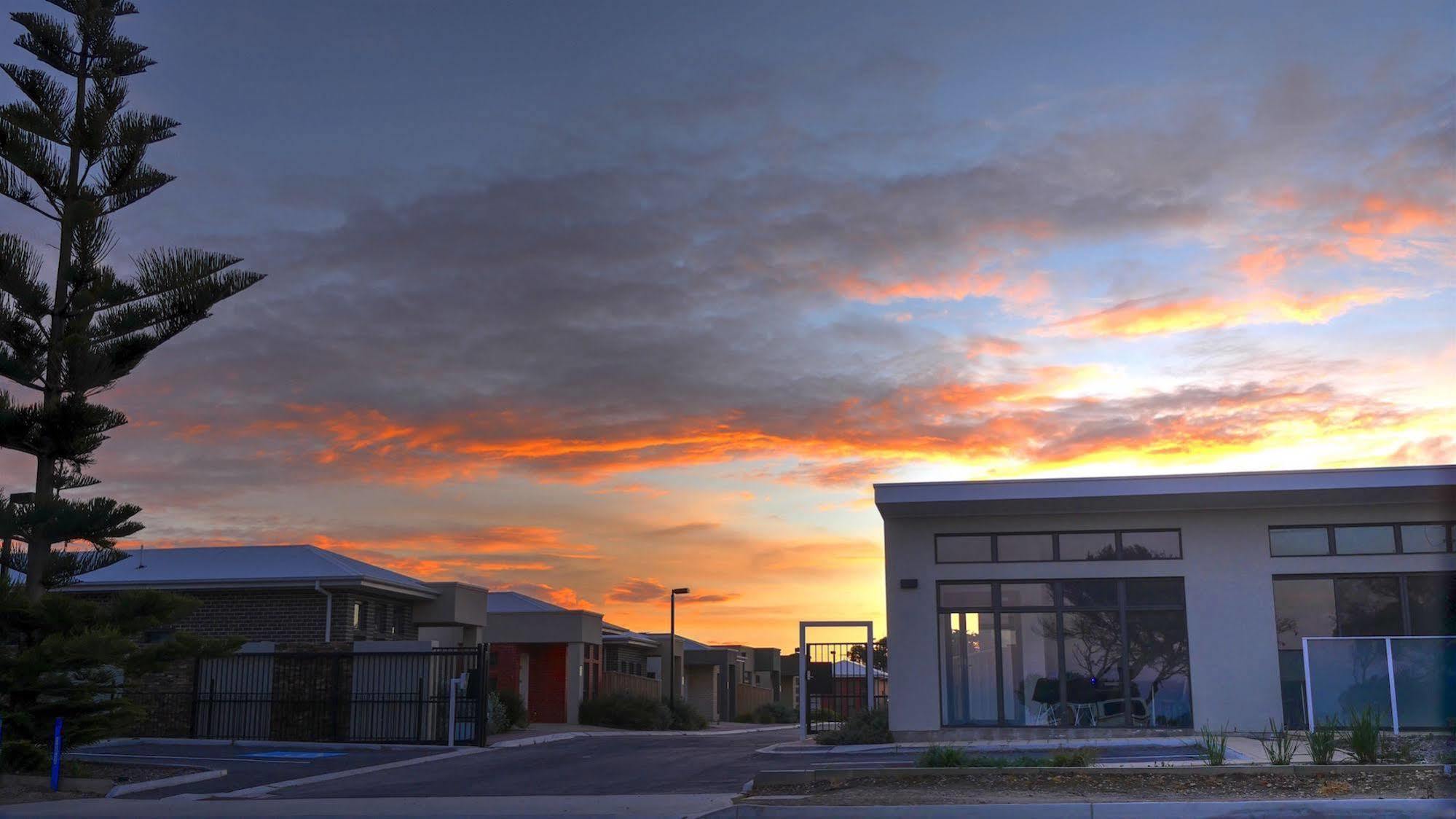 Villas On The Bay Kingscote Exterior photo